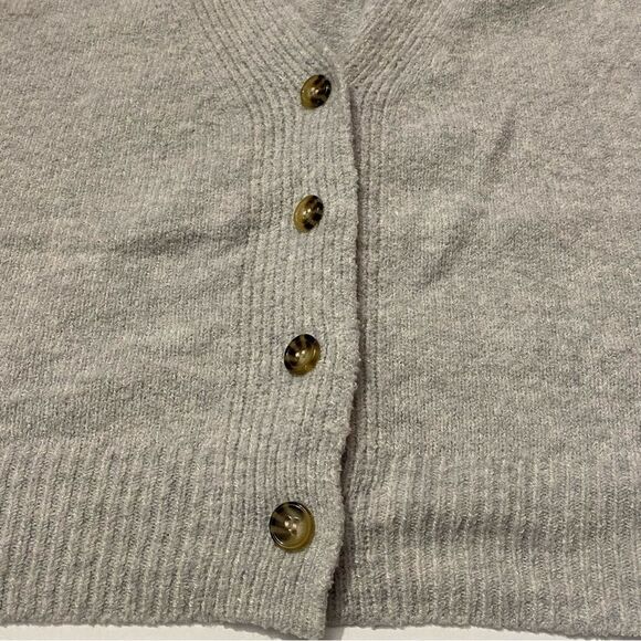 Women;s Double Zero Pale Blue Cropped Soft Fuzzy Cardigan Size Lovely Large - Picture 3 of 12